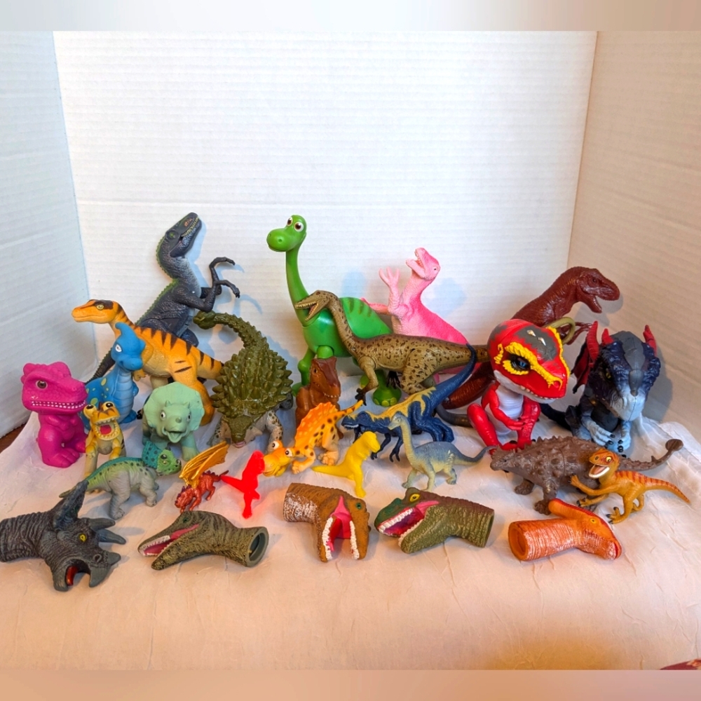 Big Dinosaur Bundle Toys Figures Finger Puppets Mixed Lot Of 28 Various